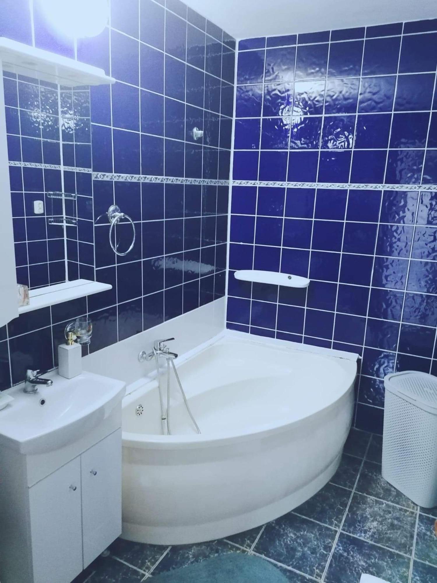 Pensiunea Ca La Mama Acasa Resita Ruang foto